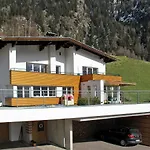 Apartamento Aktiv-2 By Interhome